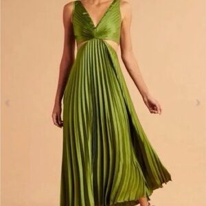 The A&F Giselle Pleated Cutout Maxi Dress. Pleated.
